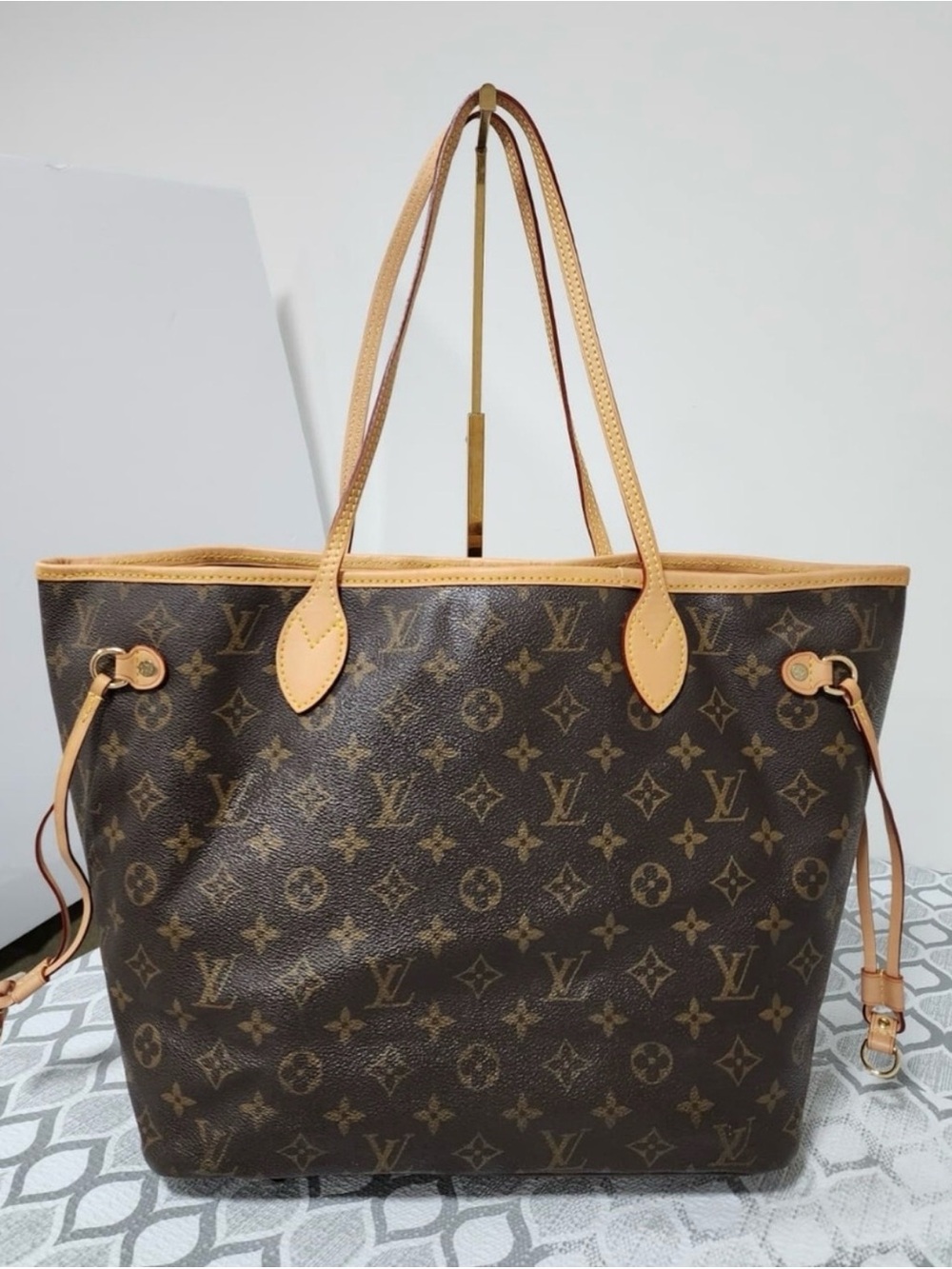 Louis Vuitton Monogram Never full MM in Brown and Tan